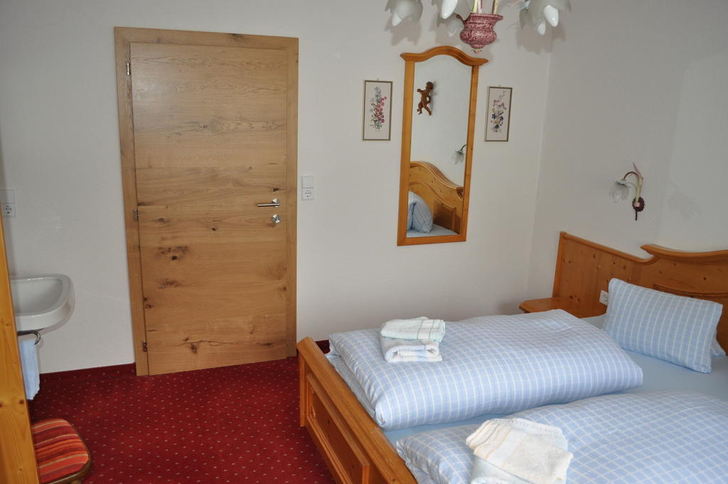 Appartement Haus Tina à Bach  Chambre photo